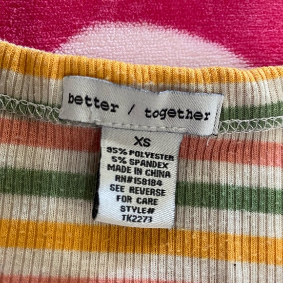 FREE ADD ON🧡🌈 Pastel Striped crop top size XS- S - Picture 4 of 7